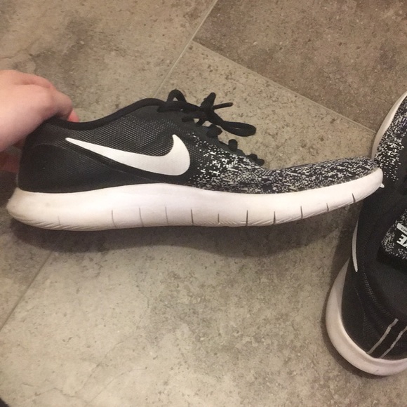 black and white speckled nikes - Picture 5 of 6